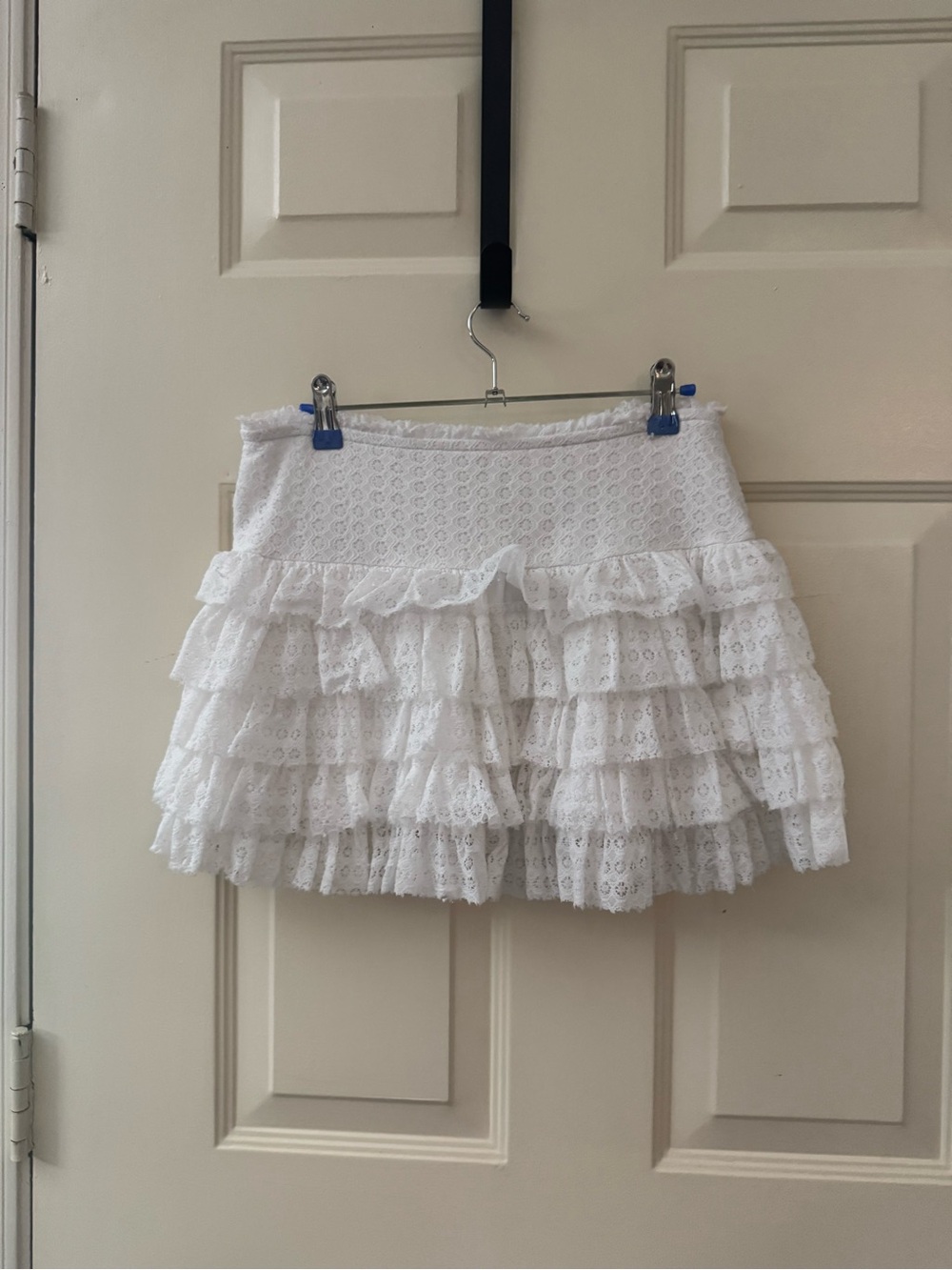 American Eagle Outfitters White Tiered Lace Ruffle Mini Skirt